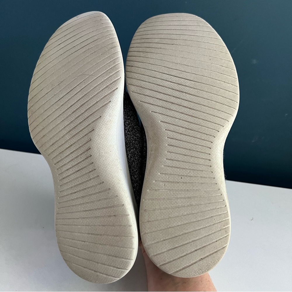 ALLBIRDS Gray White Wool Runners in Size 9 - Picture 7 of 10